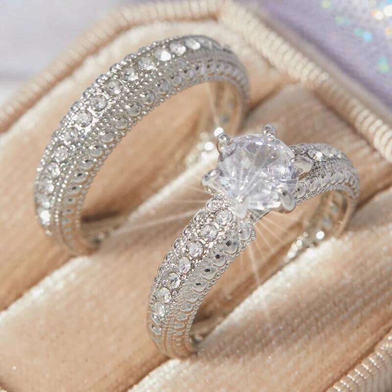 2Pcs New Sparkling Inlaid Zirconia Wedding Ring Women's Elegant Couple Engagement Banquet Party Jewelry Gift W260206