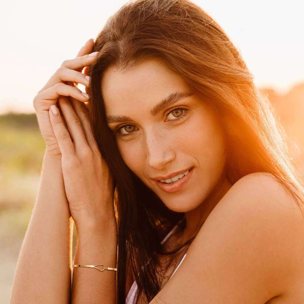 Vnox Chic Cuff Bangle Bracelets for Women,Gold Color Stainless Steel Thin Bands Wristband Valentine's Day Birthday Party Gifts 26H0206