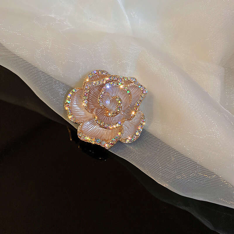 Black Camellia Brooch Women's Niche Design Black French Brooch Luxury Suit Pin Accessory