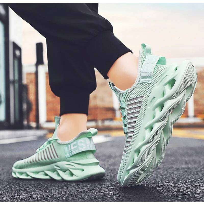 Men's Sports Breathable Cool Odorless Summer Mesh Cushioning Arch Support Thick Soled Shoes Soft Comfortable Fashionable