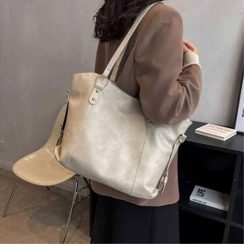 Solid Color Simple Ladies Shoulder Bags Large Capacity College Female Crossbody Bag Pu Leather Vintage Women's Tote Handbags Y260205