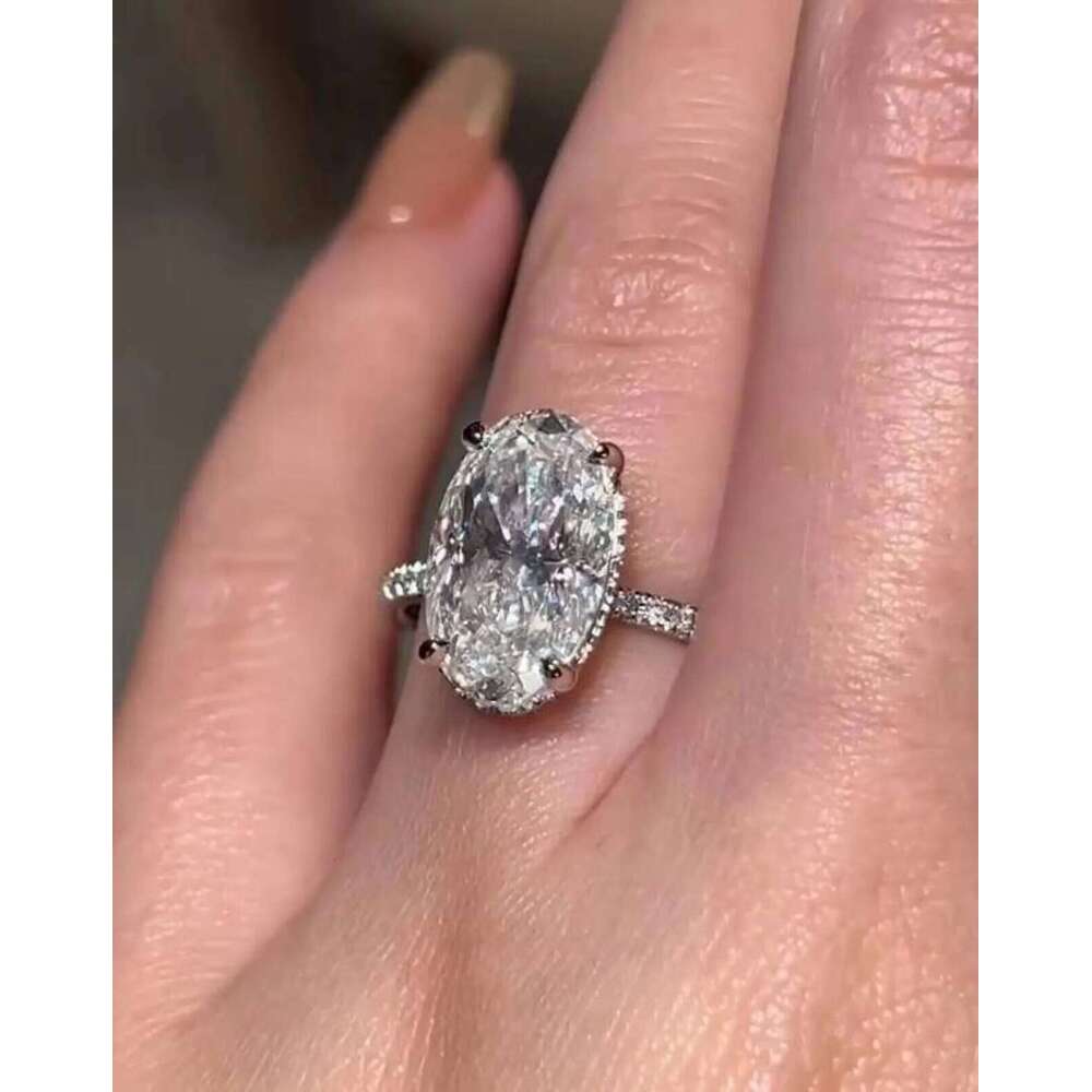 Best Selling Luxury 925 Silver Moissanite Diamond Ring Stylish Jewelry Women Available For Wholesale Supply