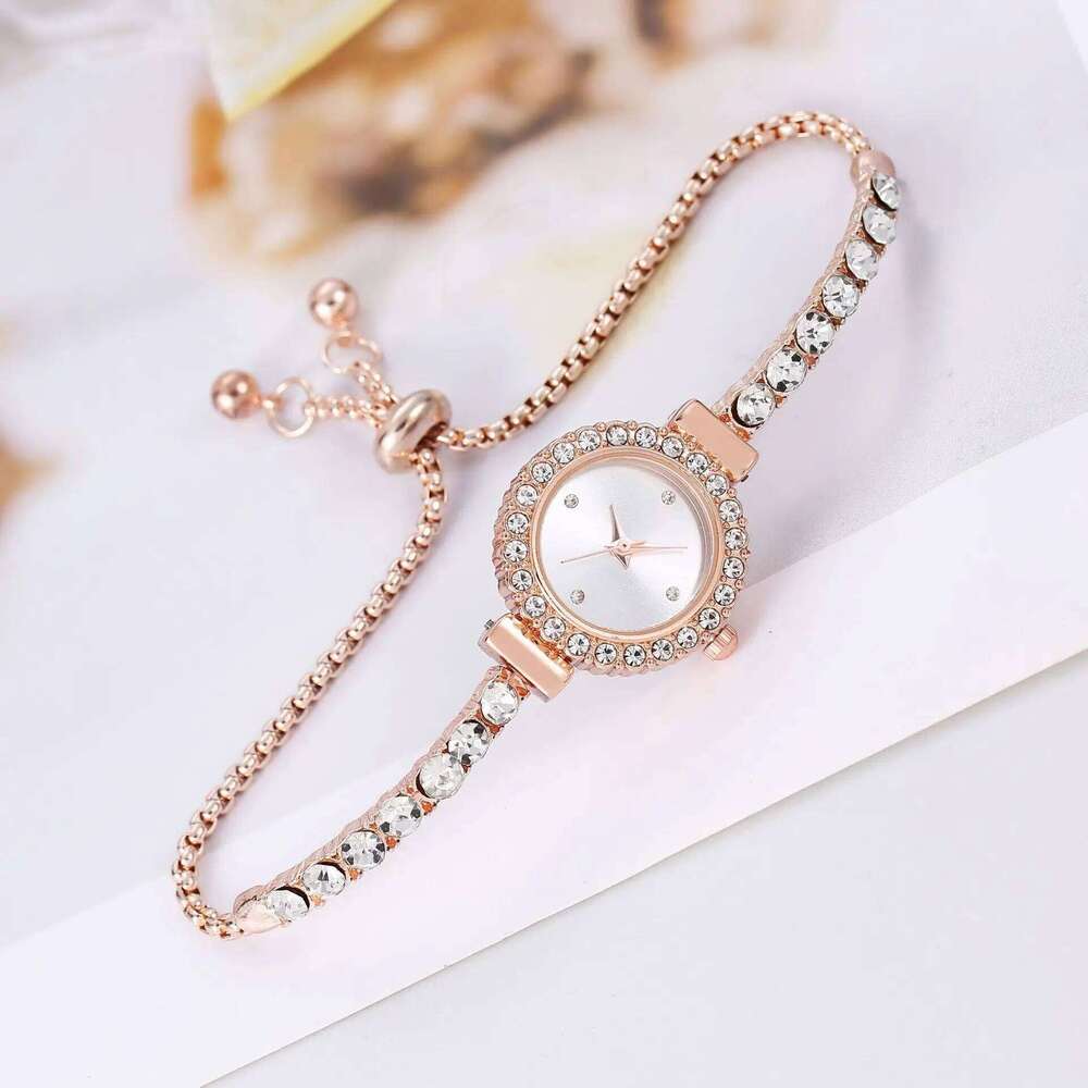 Women's Fashion Exquisite Bracelet Analog Quartz WatchWithout Box Z260206