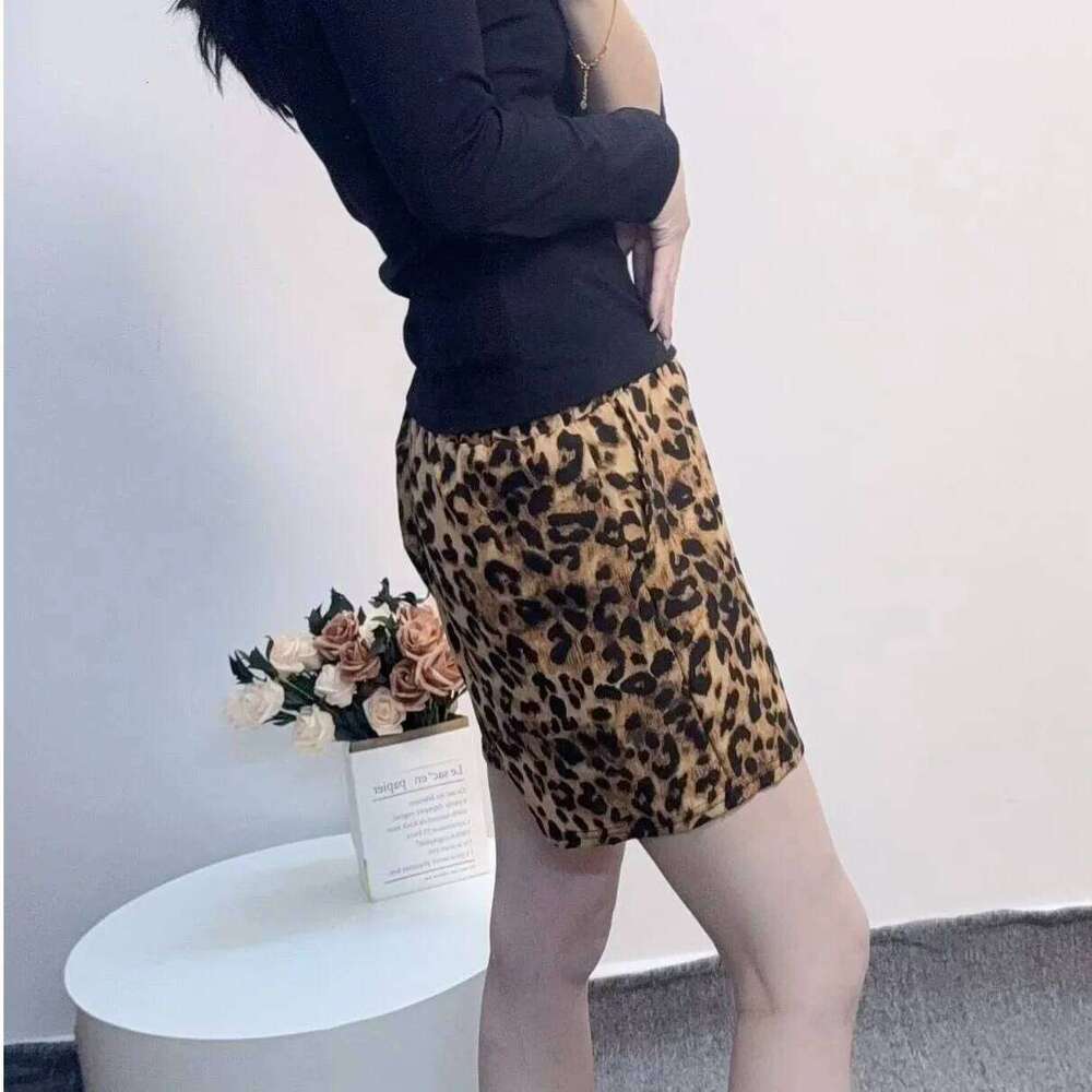 Slimming Summer Thin Elastic Waist Printed Short Casual Women's Fashionable Catwalk Style Leopard Print Mini Pants XJ260206