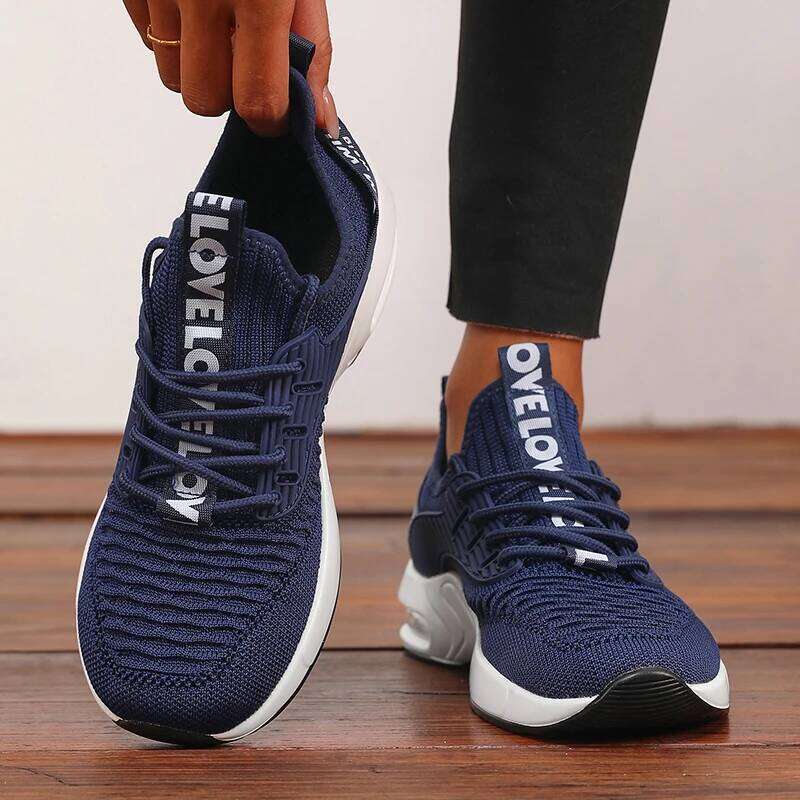 2025 Lightweight Women Breathable Cushioned Sole Sports Gym Outdoor Training Sneakers Quick Dry Fashion Comfort Shoes Men