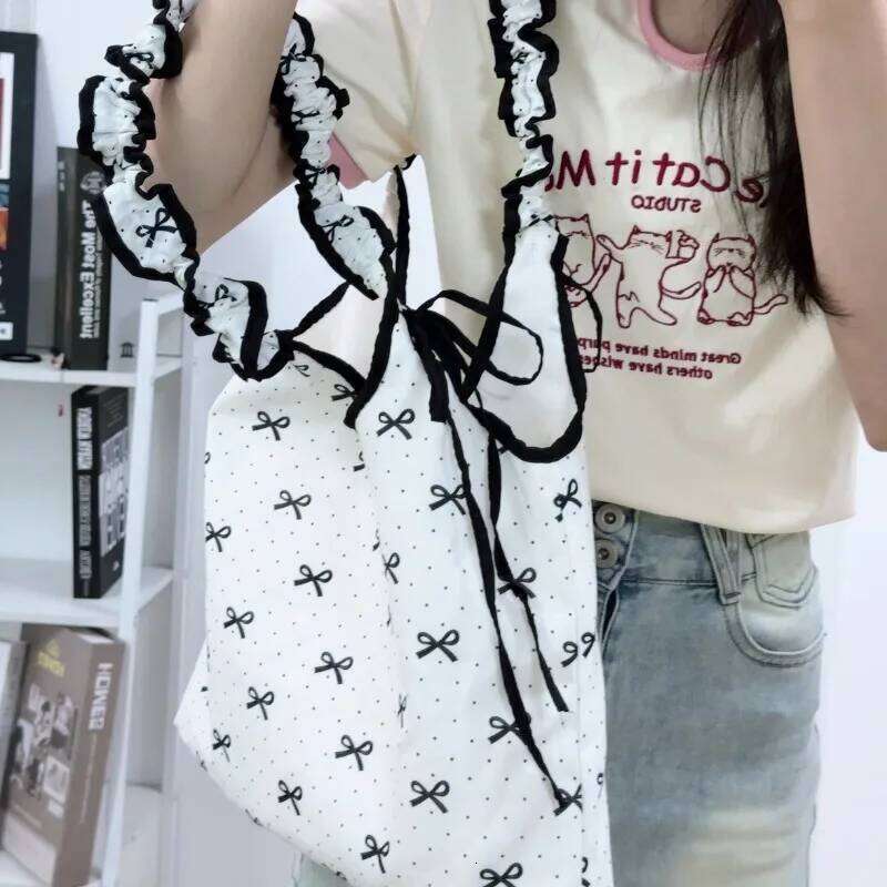 Bow Dot Print Women Bag Large Capacity Shoulder Bags Luxury Fairy Handbag Commuting Canvas Handbags Korean Style Cute Citybag Y260205