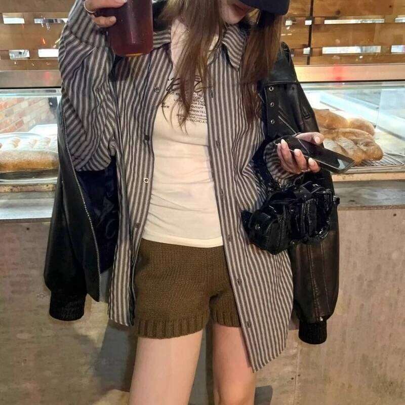 2026 Autumn and Winter New Design Knitted Versatile Knitting for Women Loose Wide-leg Casual Mini Shorts Female H260206