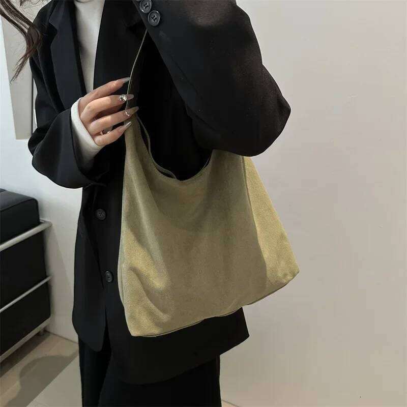 Faux Suede Women's Bag, Fashion Simple Large Capacity Korean Version Trendy Casual Shoulder Armpit Pure Color Retro Tote Bag Y260205