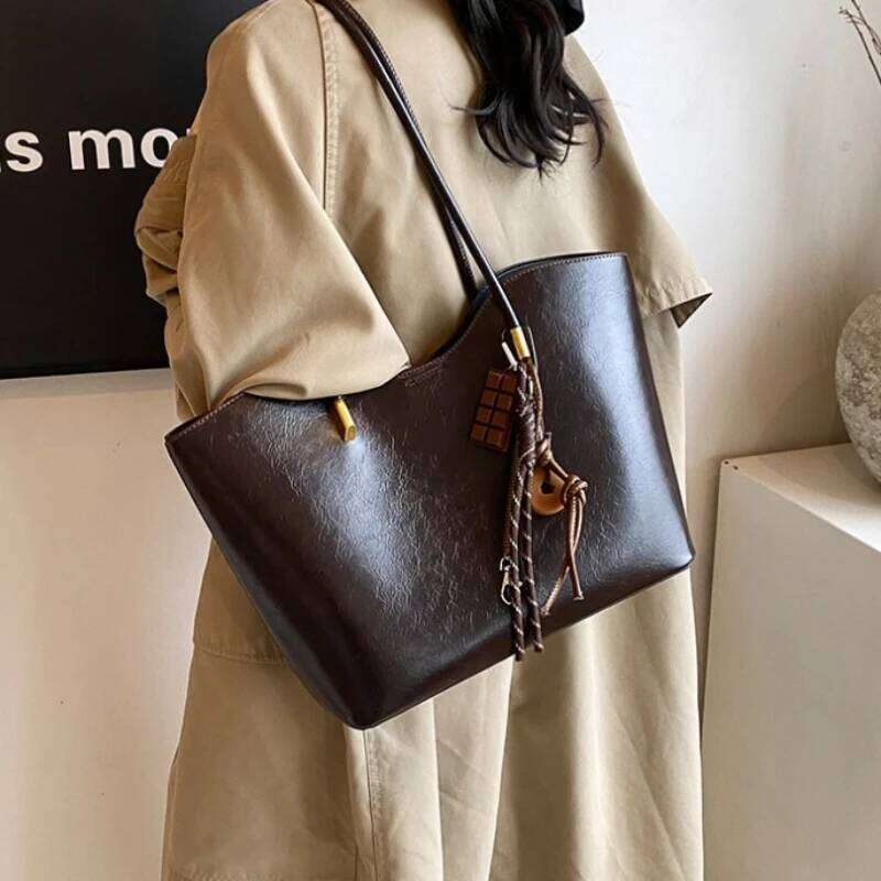 Autumn New Tote Large Capacity Single Shoulder Retro PU Leather Hobo bags Designer Fashion Handbags Elegant Women's bag Y260205