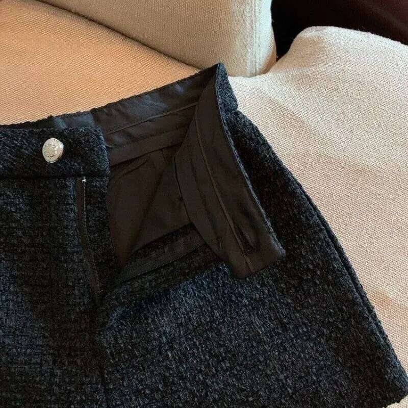 Woolen Women's Autumn and Winter New Niche Versatile Fashion High Waisted Loose Draping Casual Shorts XJ260206