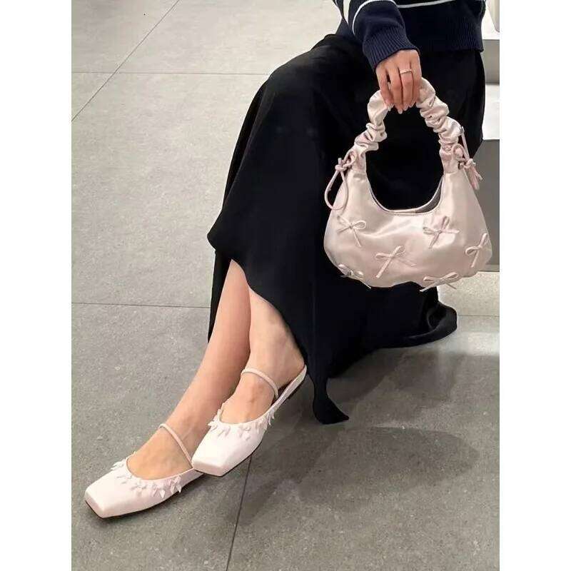 Cute Bow Pleated Cloud New Portable Commuter Messenger Bag High Appearance Level The Shoulder Strap Is Adjustable Y260205