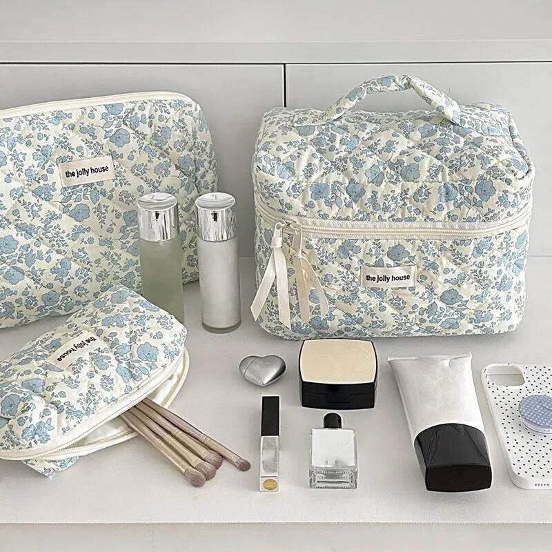 New Bow Cosmetic Flower Makeup Organizer Skincare Perfect Gift Washing Bag For Travel Cosmetics Storage Bags Y260206