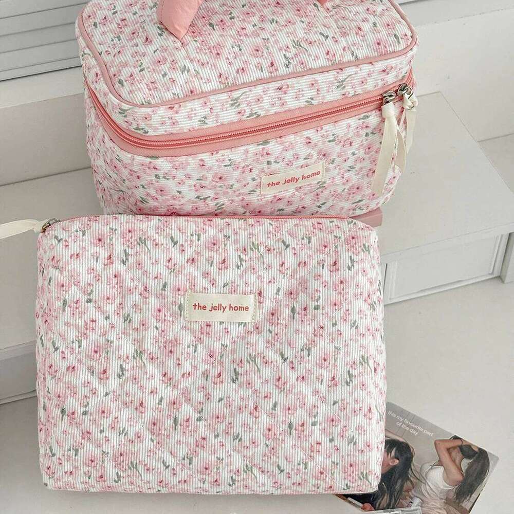 Vintage Pink Floral Women's Cosmetic Large Capacity Toiletry Makeup Storage Pouch Handbag Ladies Zipper Quilted Clutch Bag Y260206