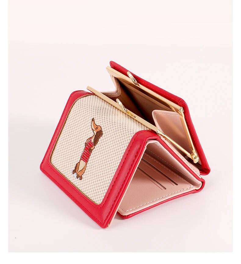 This stylish, simple and multi-functional single-shoulder bag with vertical buckle. It is a portable large-capacity singl Y260206