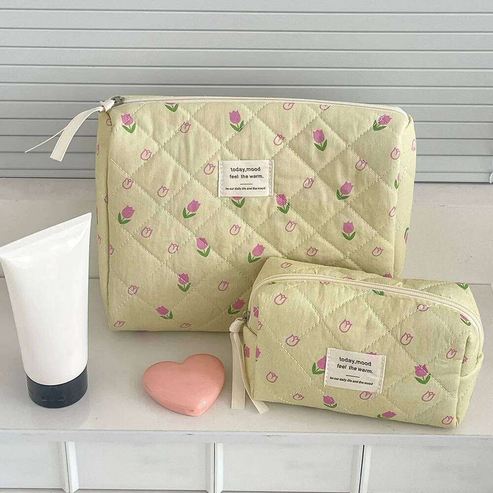 2025 Fashion Flower Women Portable Makeup Handbag Travel Organizer Toiletry Cosmetic Storage Pouch Ladies Elegant Tote Bag Y260206