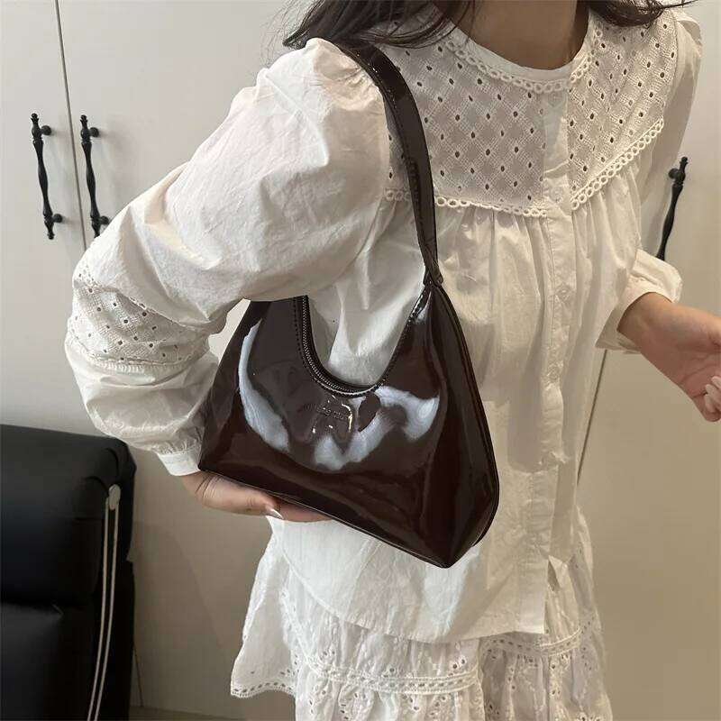 Solid Color Synthetic Leather Shoulder Underarm Retro Versatile Women Bag, Fashionable Daily Use Chic Handbag Purse Y260205