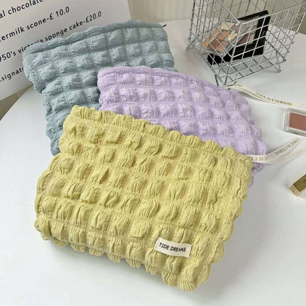 Ins Cute Candy Bubble Women Makeup Storage Bag Portable Cosmetic Tolietry Pouch Ladies Cloud Travel Organizer Zipper Bags Y260206