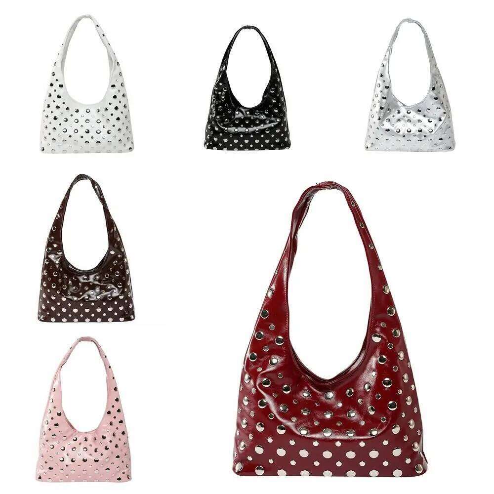 Portable Metal Stud Rivet Shoulder Spicy Punk Style Underarm Handbag Sweet Cool Bucket Bag Girl Y260205