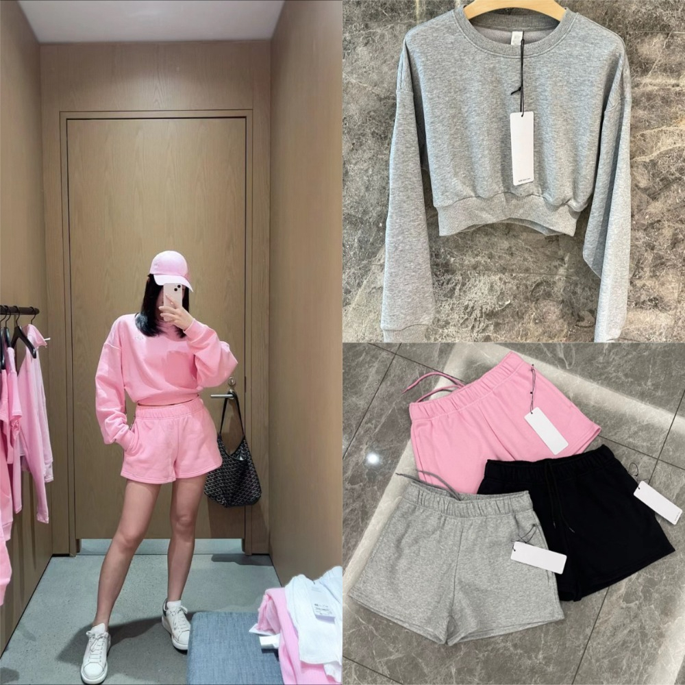 Designer Women Yoga Set Cropped Sweatshirts+Shorts Crew Neck Pullover Ladies Short Tracksuit Studio-to-street Weekend City Jogger Sportswear with Chrome Logo Cloth