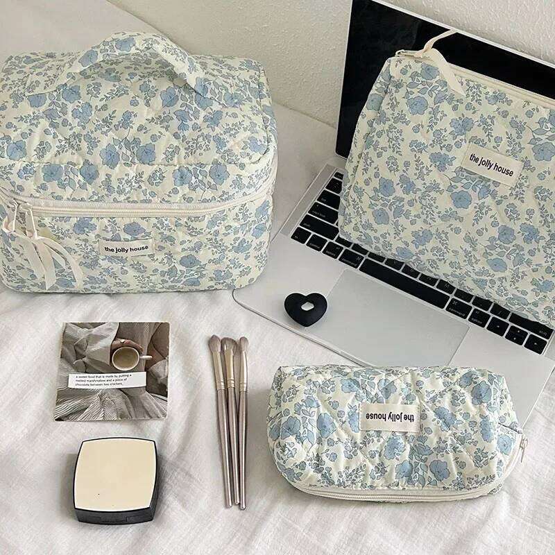 New Bow Cosmetic Flower Makeup Organizer Skincare Perfect Gift Washing Bag For Travel Cosmetics Storage Bags Y260206