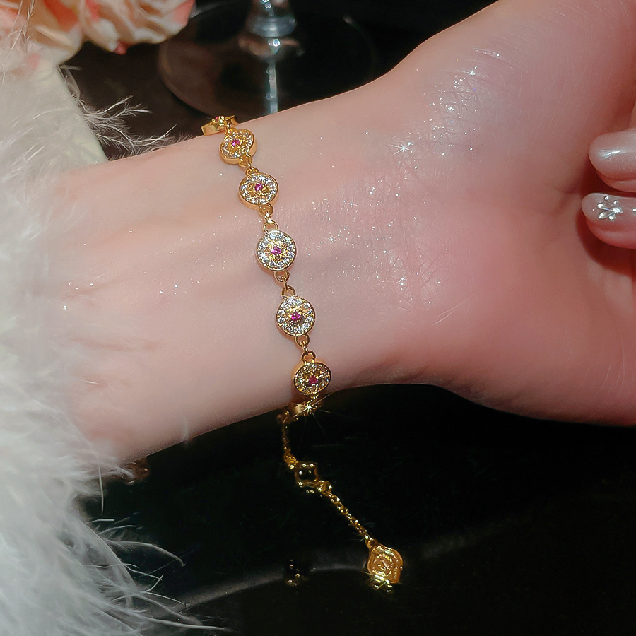 Real gold-plated zircon round bracelet, casual and fashionable, light luxury, versatile, with a unique design, niche jewelry for women - view 4
