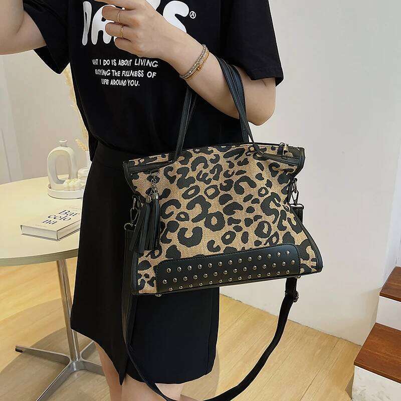 Fashion Leopard Pattern Shoulder For Women 2022 Retro Rivet Handbags Designer Leather Ladies Crossbody Bag Large Canvas Tote Y260205
