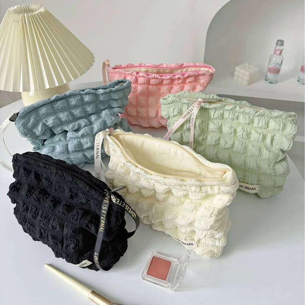 Ins Cute Candy Bubble Women Makeup Storage Bag Portable Cosmetic Tolietry Pouch Ladies Cloud Travel Organizer Zipper Bags Y260206