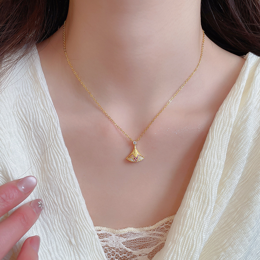 French-style vintage zircon pendant necklace, fashionable, simple, elegant, versatile collarbone chain, light luxury niche jewelry for women - view 3