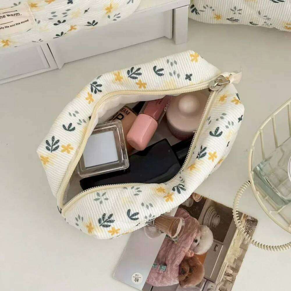 Vintage Leaf Print Large Capacity Women's Makeup Cosmetic Toiletry Storage Pouch Handbag Travel Organizer Quilted Clutch Bag Y260206