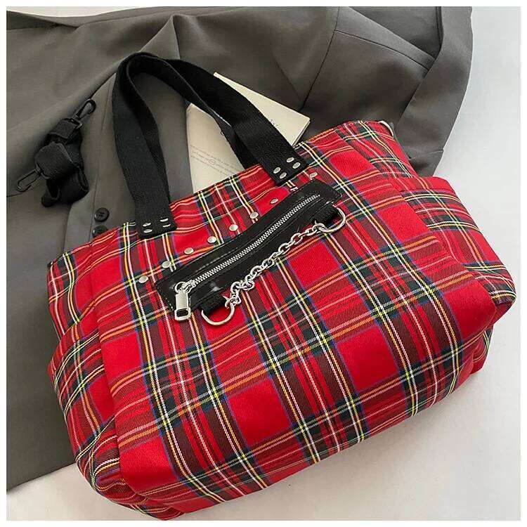 2025 New Arrival Fashion Young Lady Large Capacity Shoulder Bags Striped Grid Punk Design Handbags Female Casual Tote Bag Y260205
