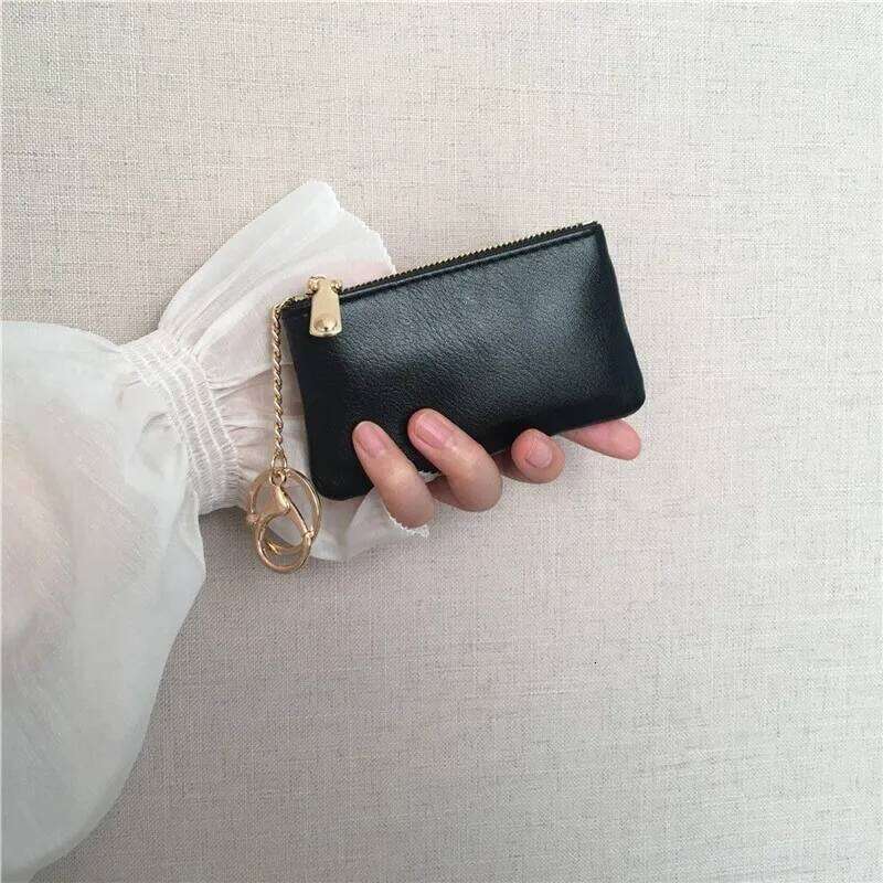 Small zipper change retro oil wax leather women's card thin key bag, red envelope, car keychain. Y260206