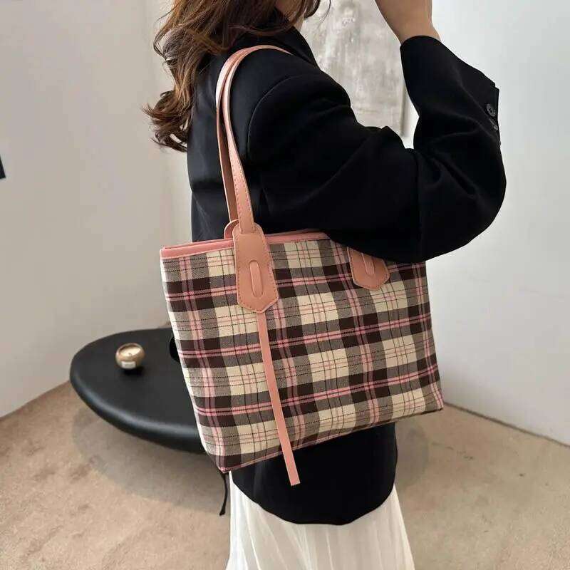 Fashionable and stylish plaid large capacity commuting 2024 new casual design tote shoulder bag Y260204