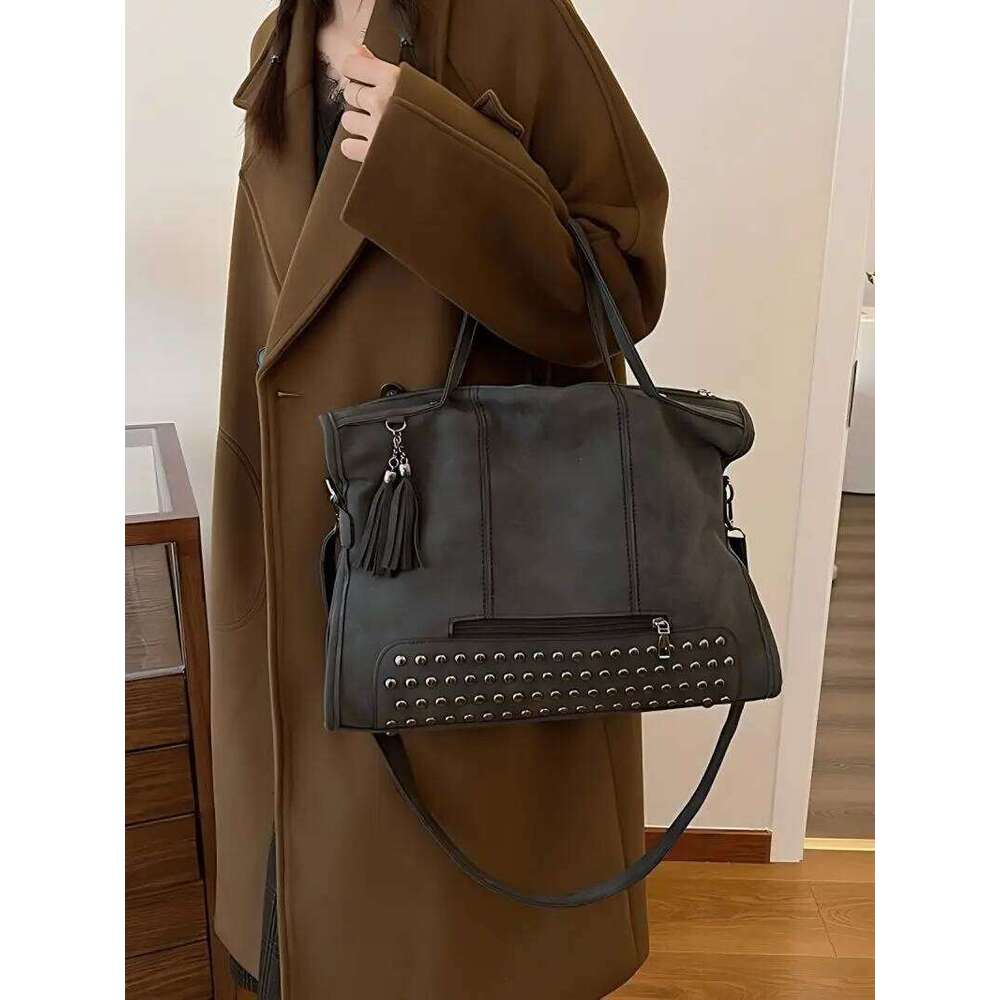 CGCBAG Vintage Designer Luxury Women Tote Casual Lage Capacity Handbags Fashion Rivet Tassel PU Leather Female Shoulder Bag Y260204