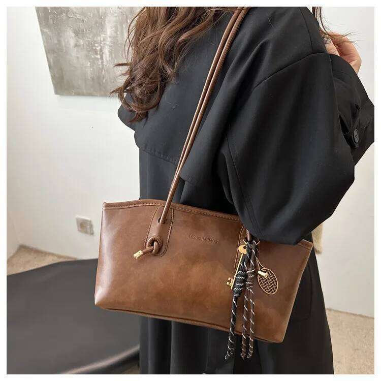 High Quality Texture Vintage Large Capacity Women's Stylish Commuting Armpit Handbag Women Shoulder Fashionable Tote Bag Y260205