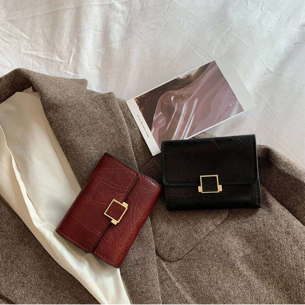 Women Wallet Vintage Short Leather Small Mini Female Fashion Multi-Card Card Holder Coin Purse Multi-functional Clutch Bag Y260206