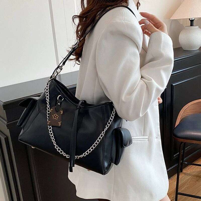 2026 New Urban Fashion Luxury Messenger Trendy Versatile Shoulder Designer Tote Daily Commuter Women's Bag Y260205