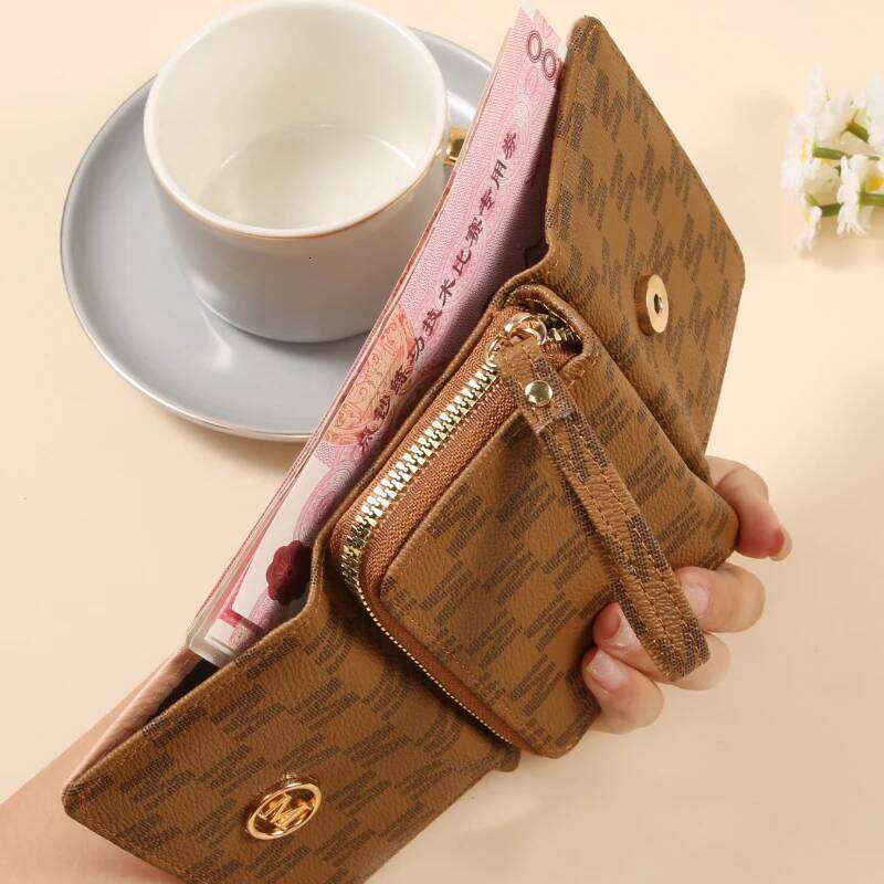 2025 Women's Wallet Short Style Trendy New Three-Fold Fashion Simple Alphabet Portable Multi-Card Holder P Y260206