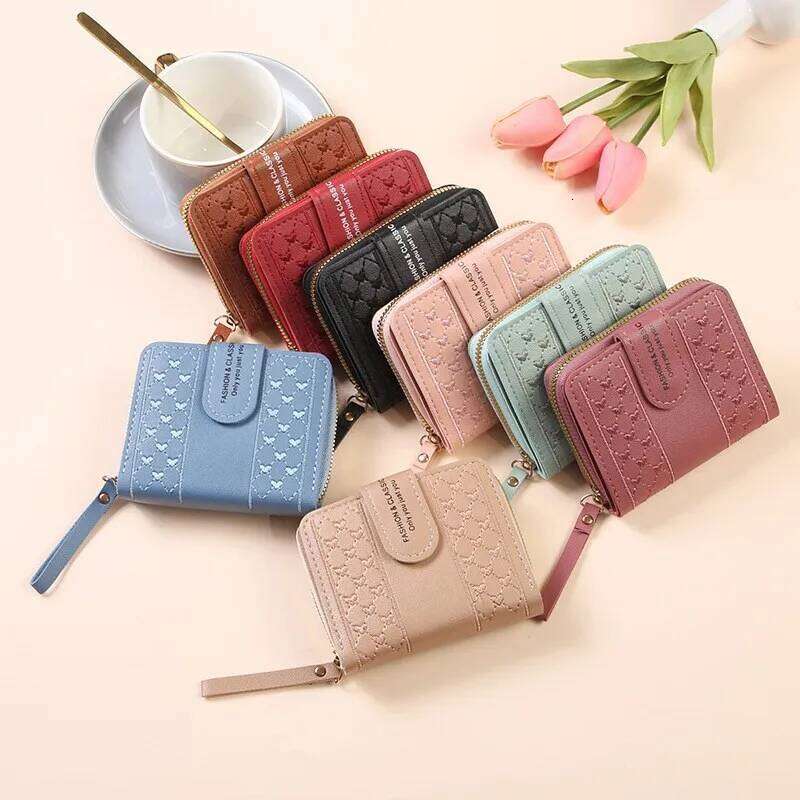 2026 New Women's Short Zipper Large Capacity Zero Wallet Versatile Love Color Handbag Card Bag Y260206