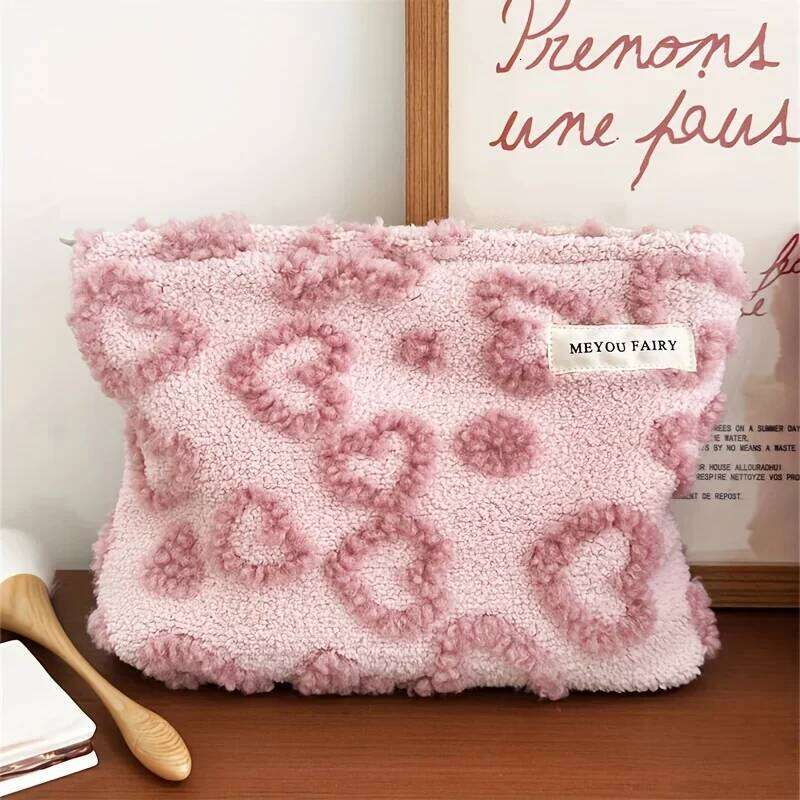 Women's Wool Velvet Heart-shaped Printed Makeup Sweet Style Travel Bag, Thick Portable Skincare Storage Bags Y260206