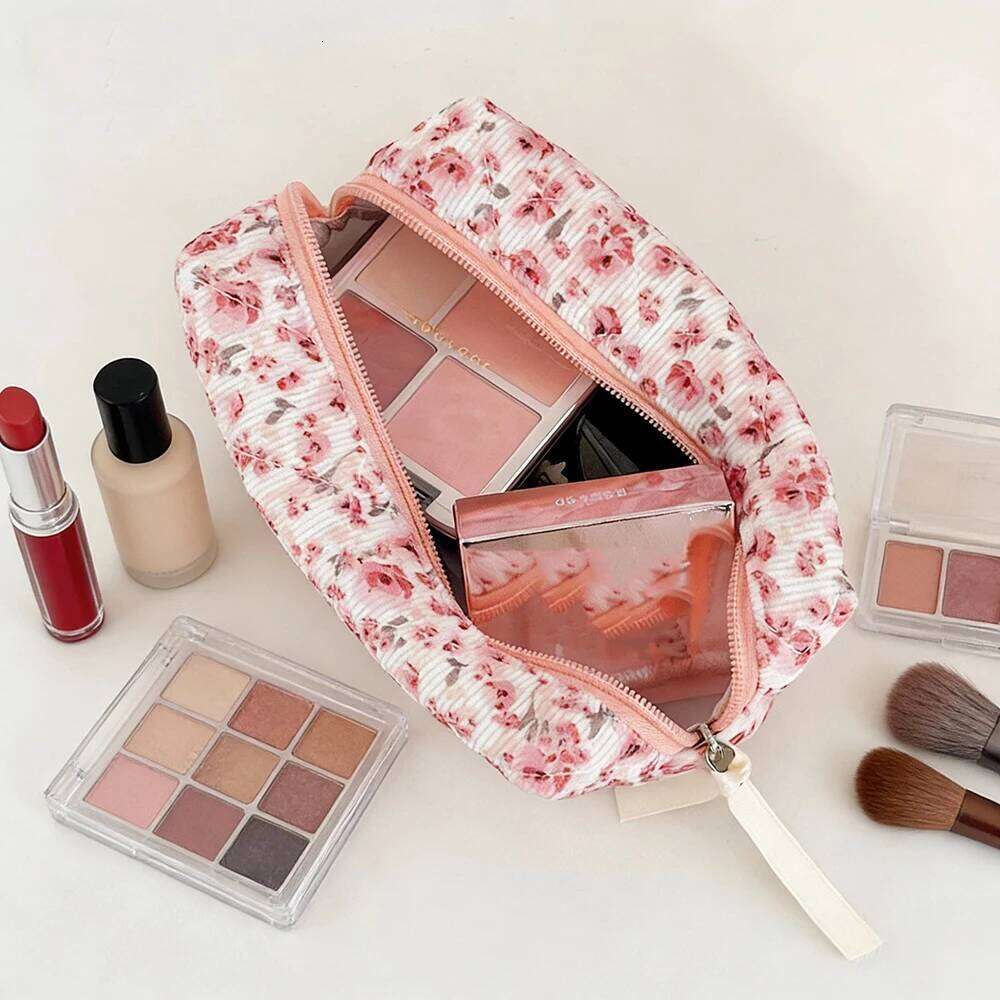 Airfriend Women'S Pink Small Makeup Woman Toilet Flower Travel Pouch Vanity Quilted Cosmetic Bag Y260206