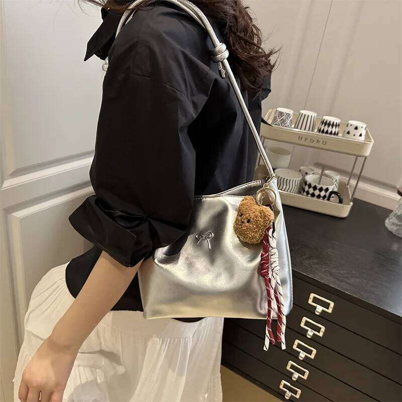 Casual Bow Pu Shoulder Bags for Women Large Capacity Commuter Ladies Messenger Bag Simple Girls Handbags Tote with Plush Pendant Y260205