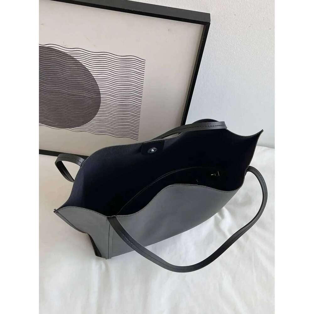 Lightweight Minimalist Shoulder Bag for Girls and White-Collar Workers in Business Casual Style Y260204