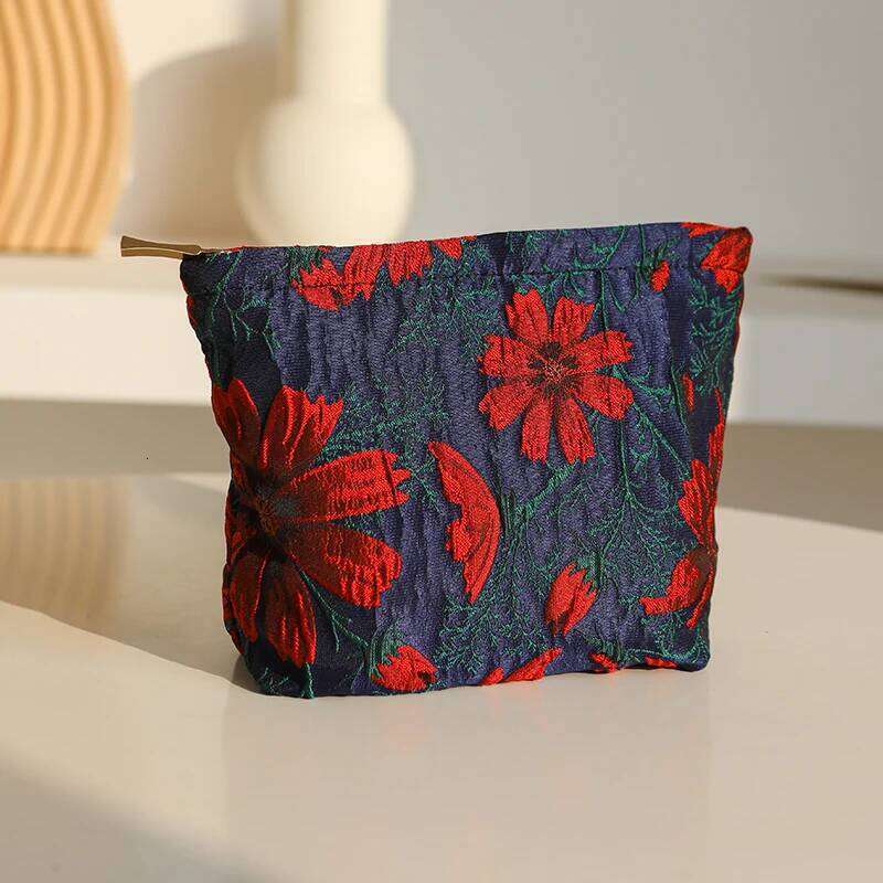 New Mini Female Cosmetic Red Soft Small Sanitary Napkin Storage Commuter Coin Key Portable Bank Card Bag Y260206