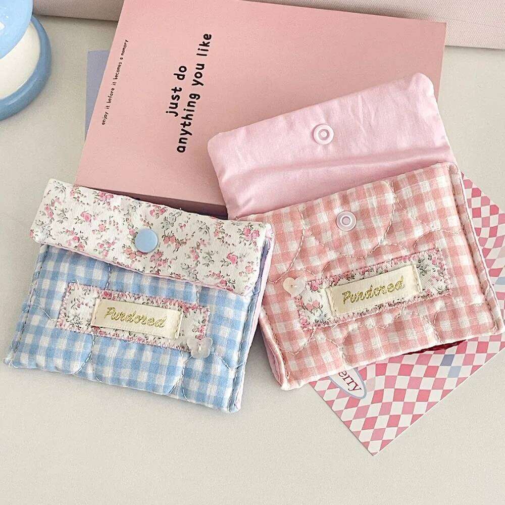 Fashion Women Cartoon Makeup Pink Buckle Coins Lipsticks Cosmetic Storage Pouch Portable Mini Make Up Bag For Gift Y260206
