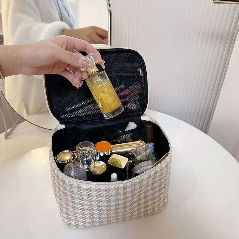 New Women Houndstooth Pattern Tote Makeup Portable Travel Organizer Cosmetic Toiletry Storage Bags Large Capacity Zipper Bag Y260206