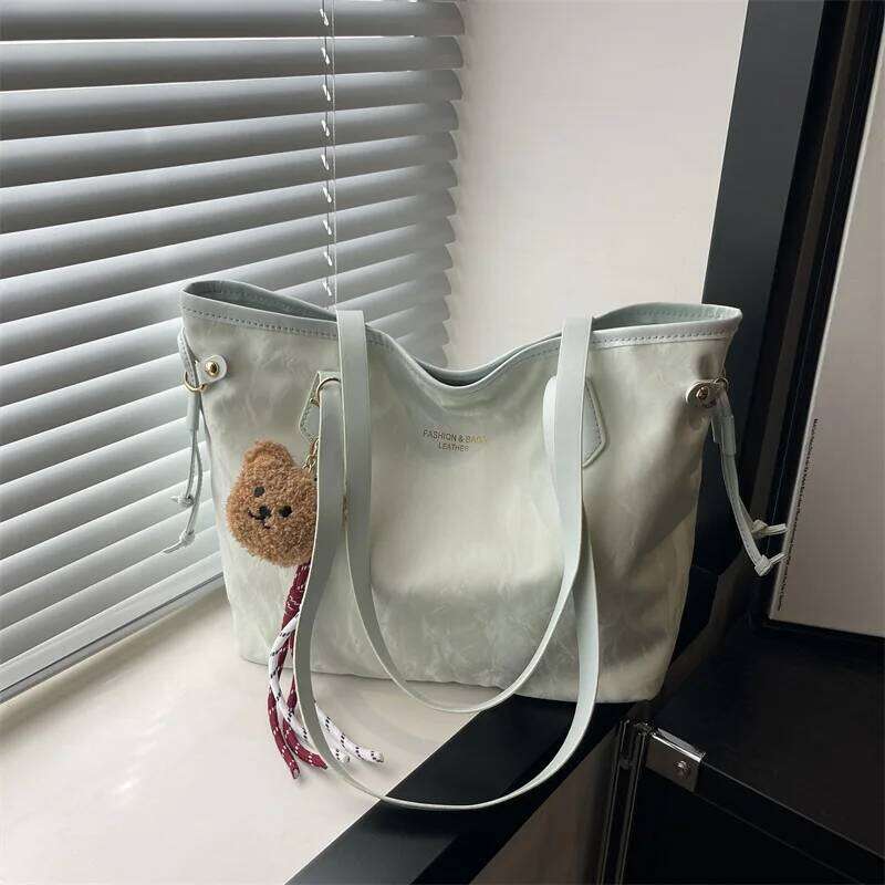 Versatile Pu Leather Shoulder Bags for Women Large Capacity Ladies Tote Bag College Style Student Girls Handbags with Pendant Y260205