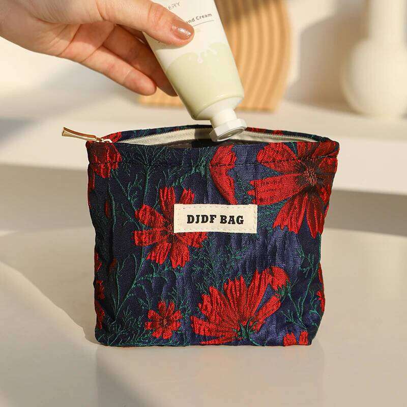 New Mini Female Cosmetic Red Soft Small Sanitary Napkin Storage Commuter Coin Key Portable Bank Card Bag Y260206