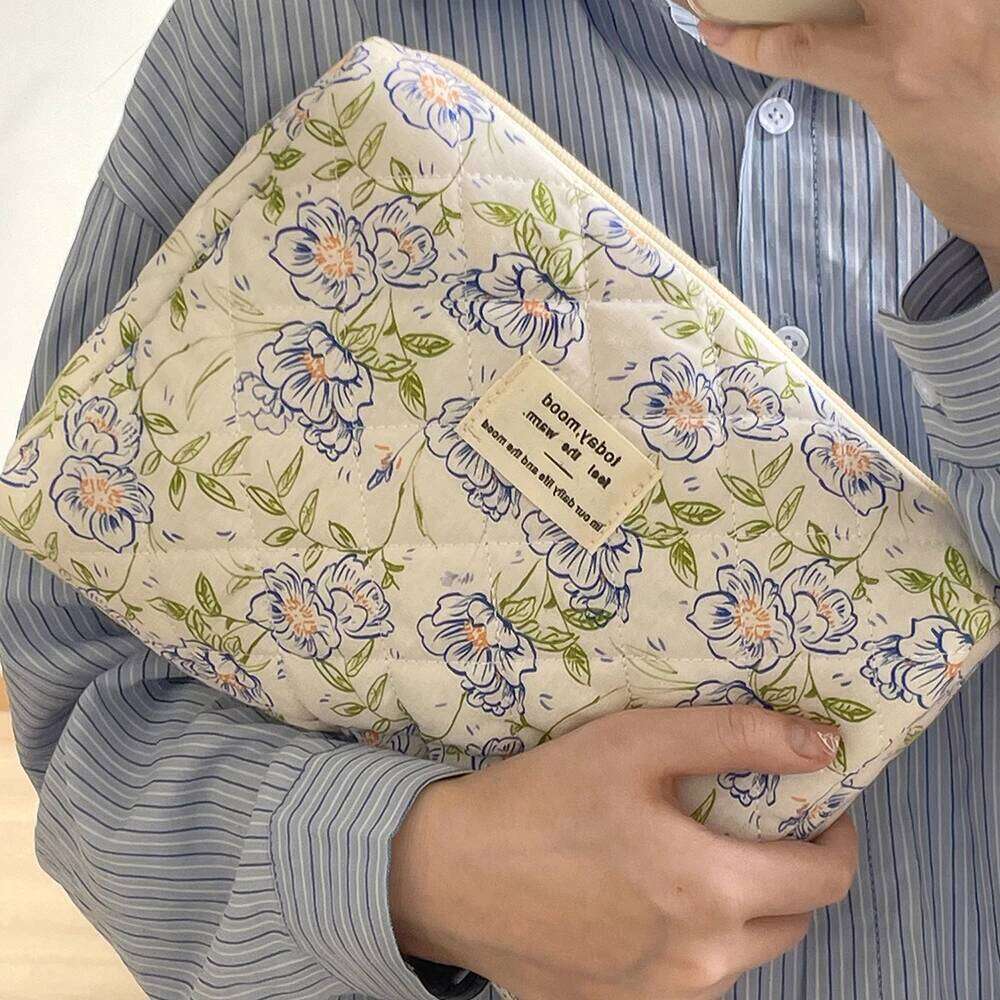 New Vintage Flower Women Cosmetic Portable Makeup Travel Organizer Quilted Handbag Tote Cotton Large Zipper Bag Y260206