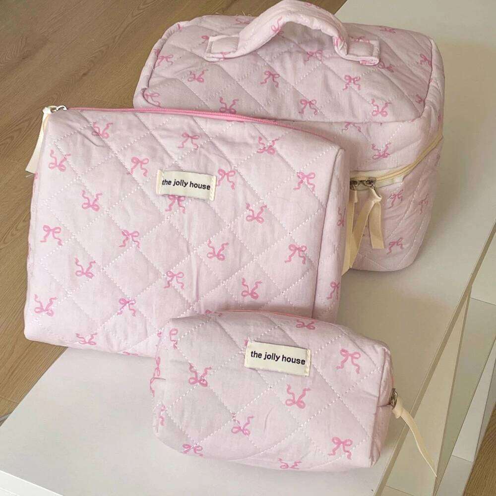 2024 Pink Bowknot Quilting Women Cosmetic Bag Portable Zipper Makeup Travel Organizer Female Handbag Toiletry Pouch For Girls Y260206