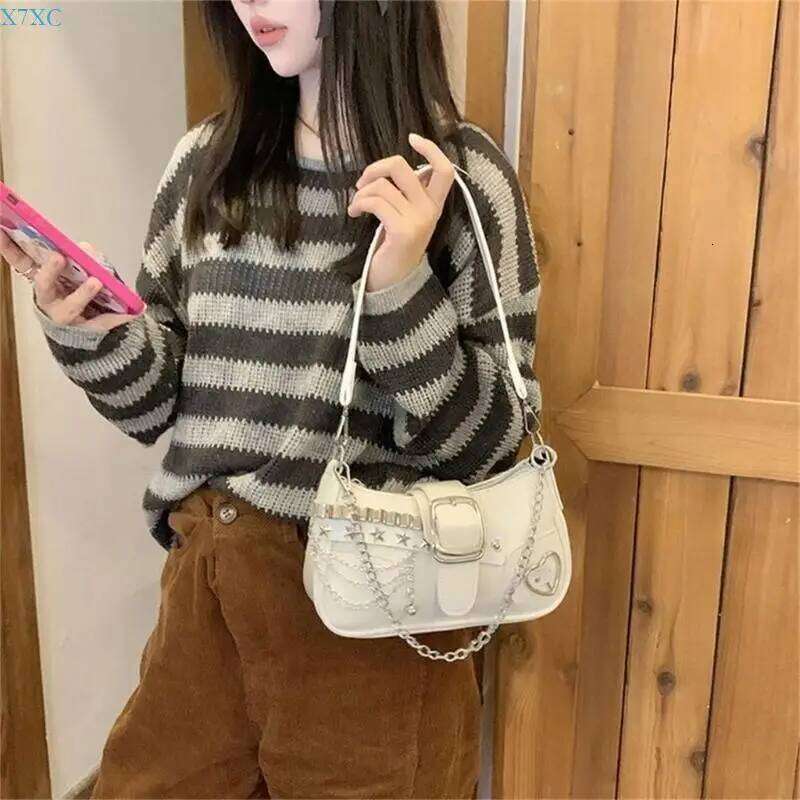 X7XC Women Punk Underarm Handbag with Metal Chain Grunge Star Rivets Single Shoulder Bag Small Armpit Purse for Everyday Wear Y260205